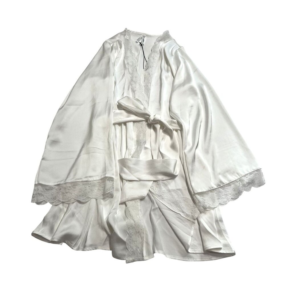 Elegant White Lace Trim Satin Robe